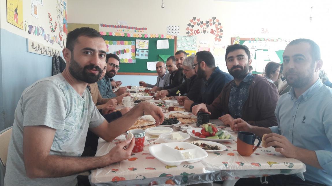 KAHVALTI ETKİNLİĞİMİZ